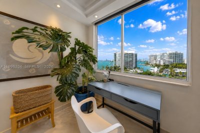 Comprar apartamento no Bayview Plaza 802