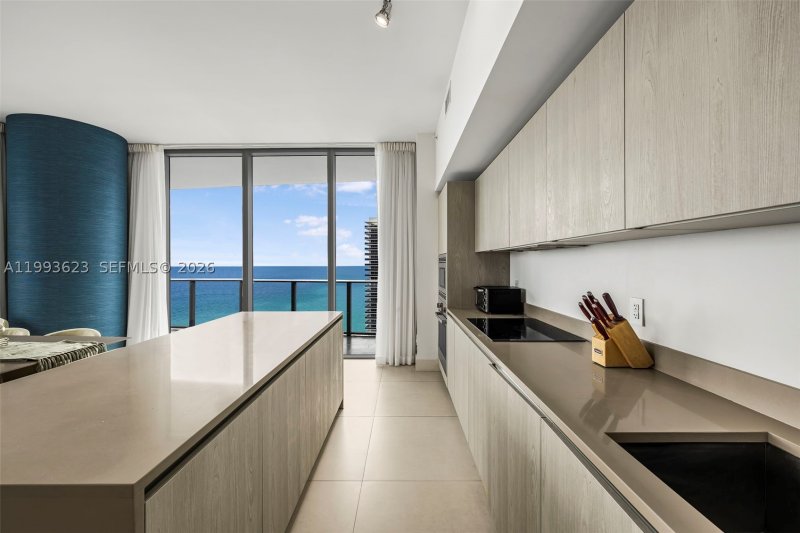 Condo for sale at Hyde Beach Resort Hollywood LPH1
