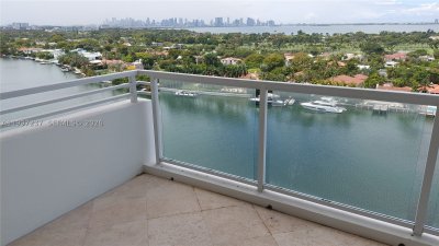 Comprar apartamento no 5600 Collins 16N