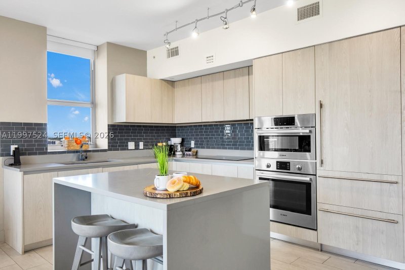Condo for sale at Hyde Beach House R708
