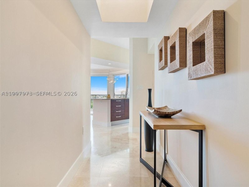 Comprar apartamento no Turnberry Village 1102