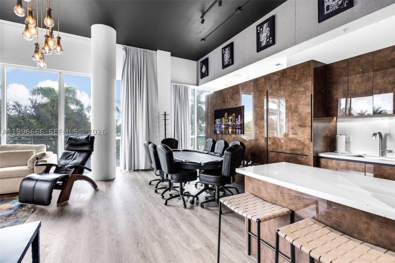 Condo for sale at Vizcayne Everglades On The Bay 239