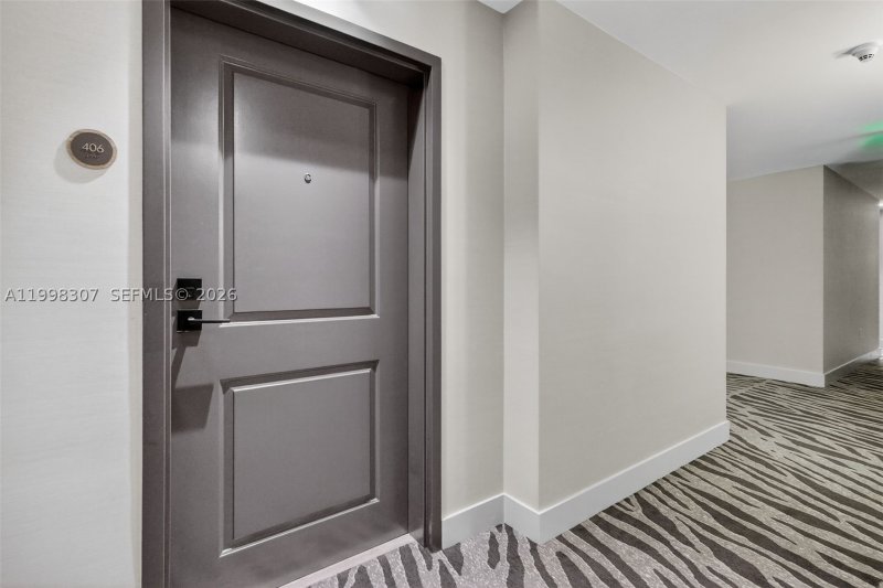 Comprar apartamento en 360 Condominium East 406