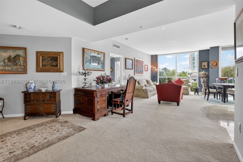 Comprar apartamento en 360 Condominium East 406