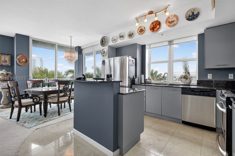 Comprar apartamento en 360 Condominium East 406