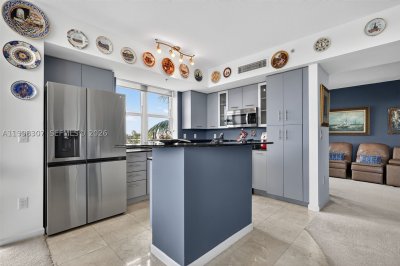 Comprar apartamento en 360 Condominium East 406