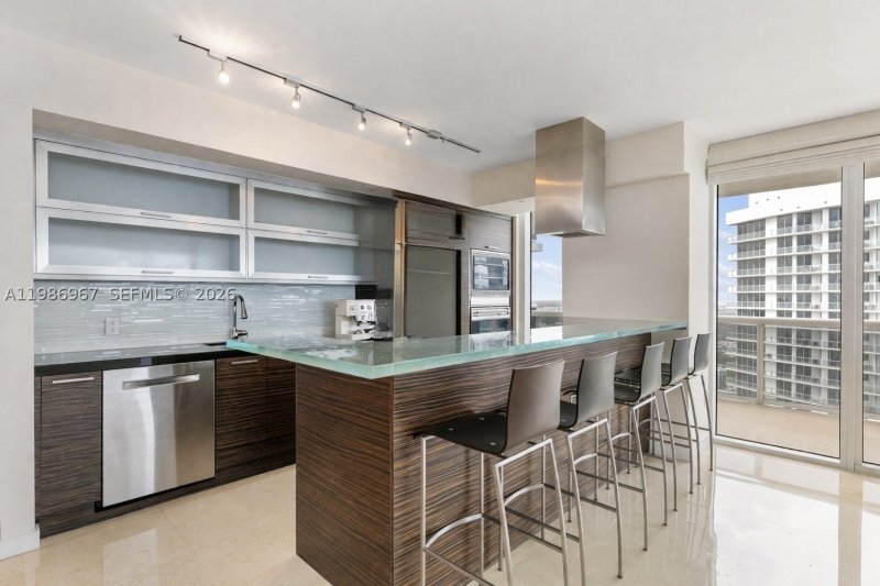 Condo for sale at Beach Club Three UPH4301