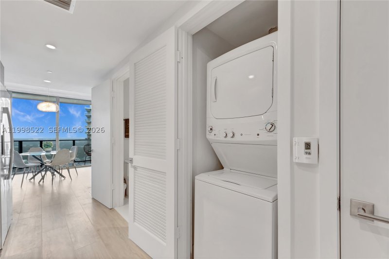 Apartment for rent at Hyde Midtown 2815