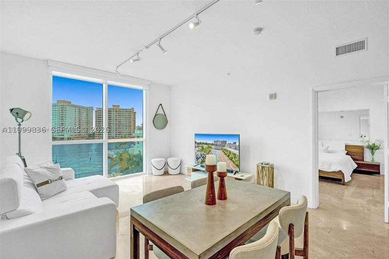 Apartment for rent at Ocean Marine Yacht Club 407