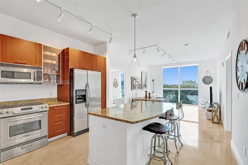 Apartment for rent at Ocean Marine Yacht Club 407
