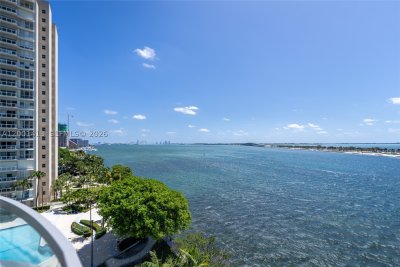 Comprar apartamento no Una Residences at Brickell 501
