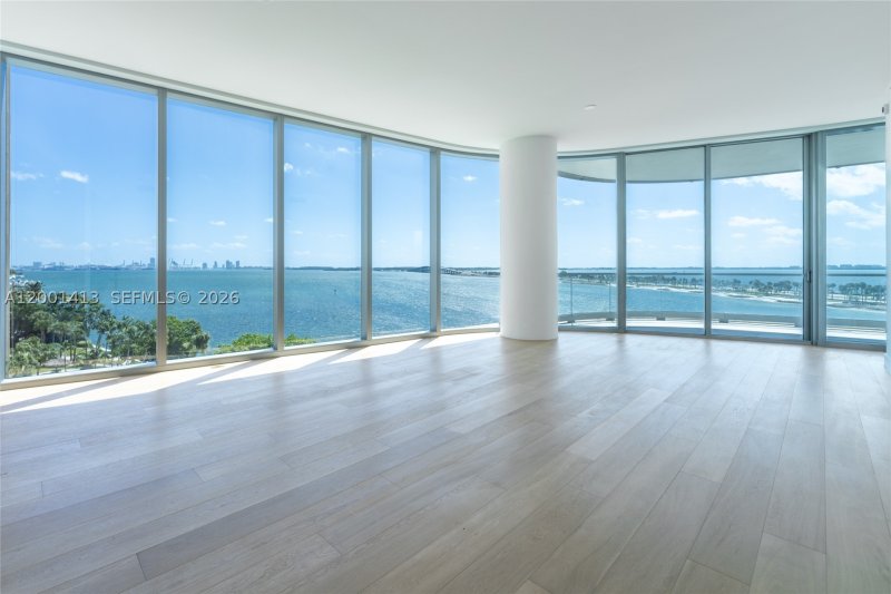Comprar apartamento no Una Residences at Brickell 501