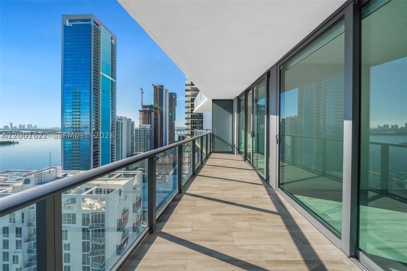 Condo for sale at Icon Bay 2707