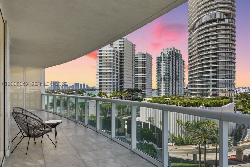 Comprar apartamento en Icon South Beach 910