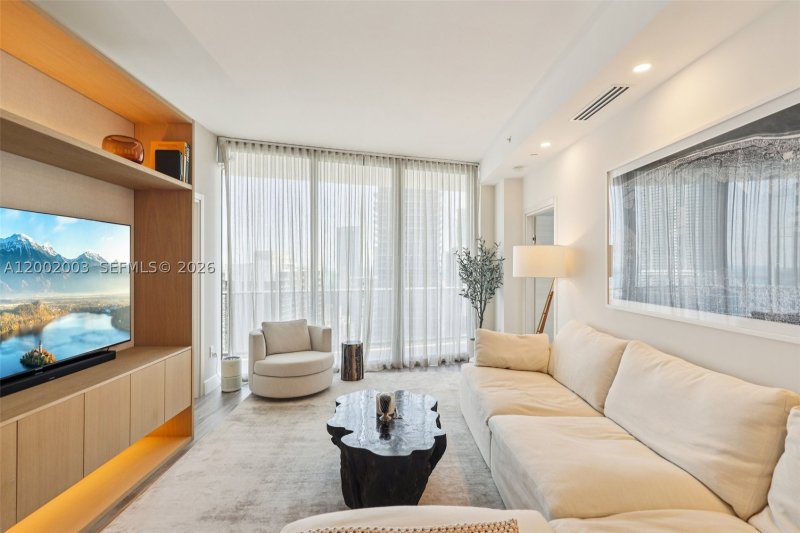 Comprar apartamento en SLS Lux Brickell 4902