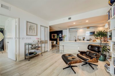 Comprar apartamento no Hyde Midtown 1607
