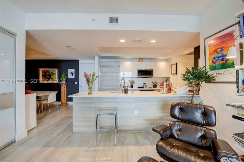Condo for sale at Hyde Midtown 1607