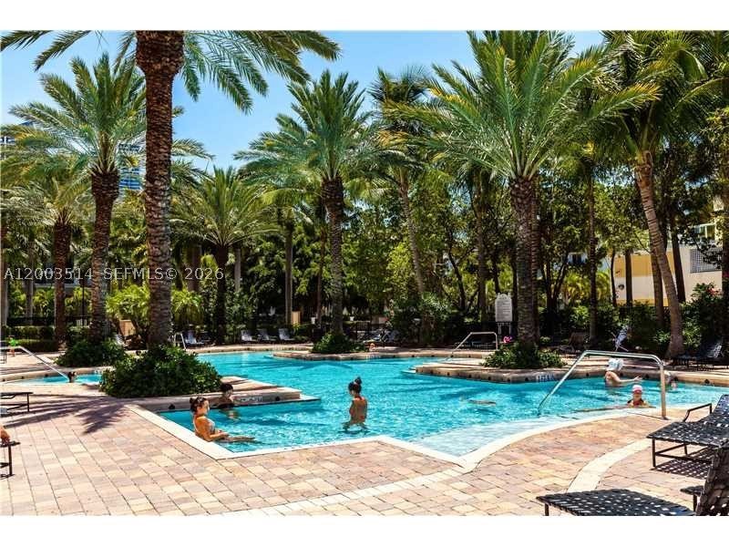 Apartment for rent at Porto Bellagio 1913