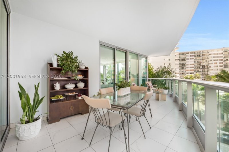 Condo for sale at Jade Brickell 408