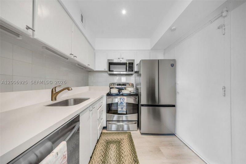 Condo for sale at Mirador 702