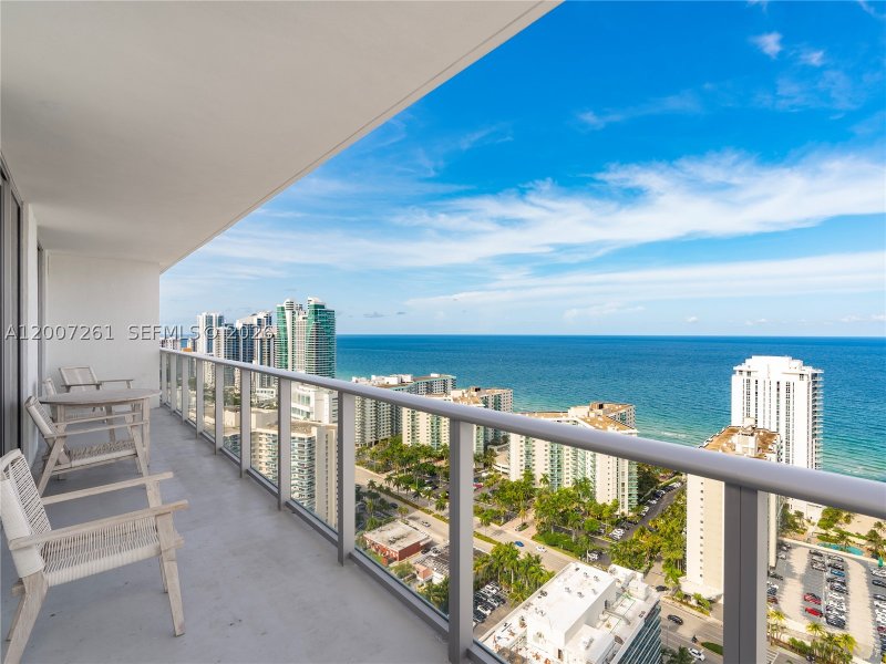 Comprar apartamento en Hyde Beach House R2905