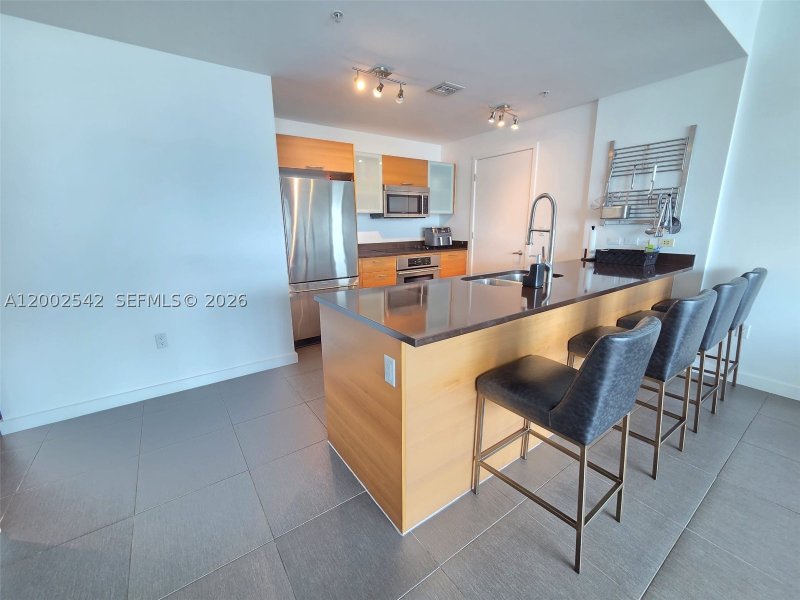 Comprar apartamento en Midtown Miami 4 H2710