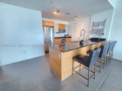 Comprar apartamento en Midtown Miami 4 H2710