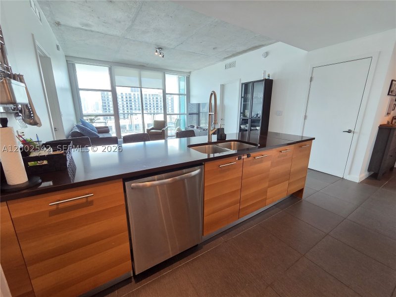 Comprar apartamento en Midtown Miami 4 H2710