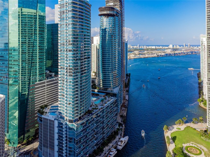 Apartment for rent at Epic Miami 5001