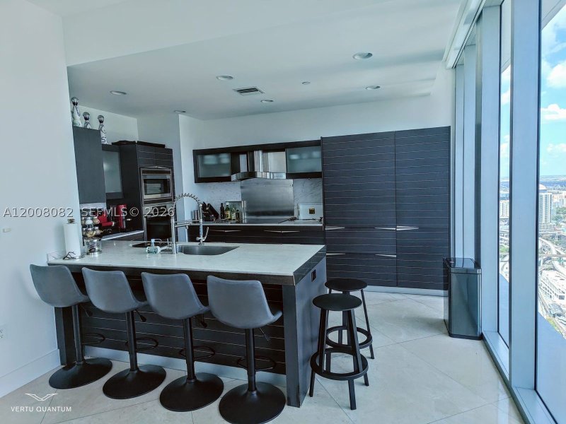 Apartment for rent at Epic Miami 5001