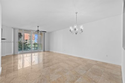 Comprar apartamento no Aventura Marina 403