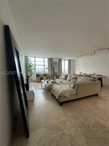 Comprar apartamento en Bayview Towers B811