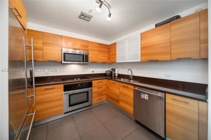 Comprar apartamento en Midtown Miami 4 M0308