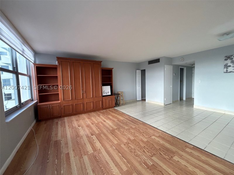 Condo for sale at Triton Towers 1040