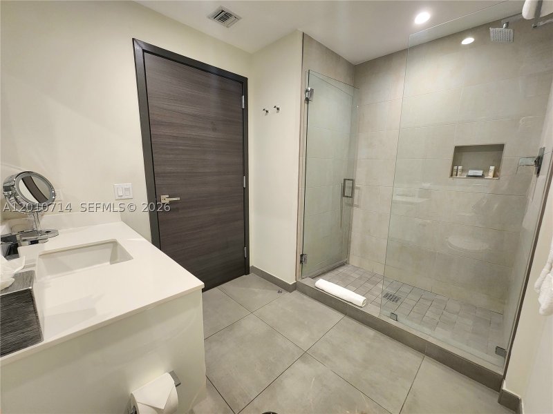 Condo for sale at Costa Hollywood S207