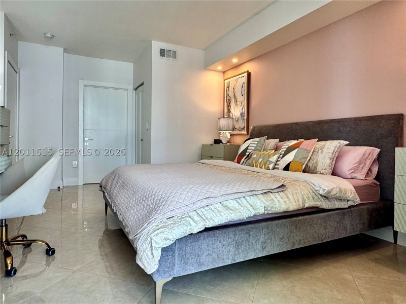 Apartment for rent at King David UPH7