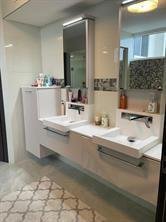 Condo for sale at The Pinnacle 806