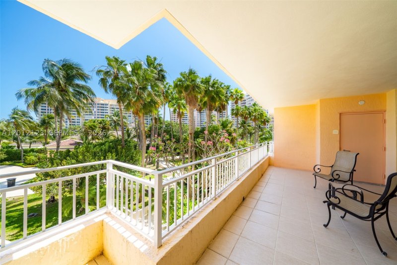 Comprar apartamento en Ocean Tower Two 404