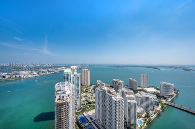 Comprar apartamento no Icon Brickell Tower I 5305