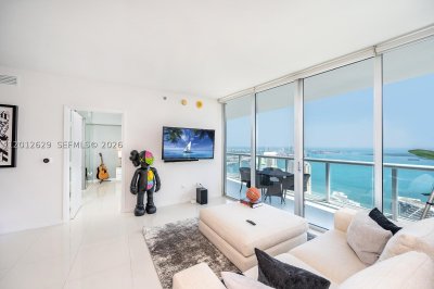 Comprar apartamento no Icon Brickell Tower I 5305