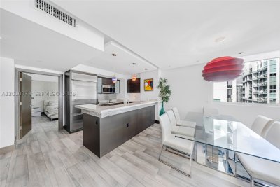 Comprar apartamento no 500 Brickell East Tower 3707