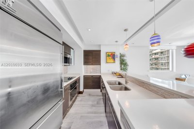 Comprar apartamento no 500 Brickell East Tower 3707