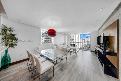 Comprar apartamento no 500 Brickell East Tower 3707