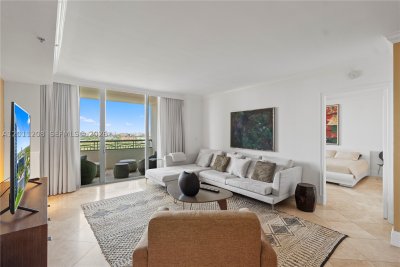 Ritz Carlton Coconut Grove Apt #1505