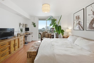 Comprar apartamento no 50 Biscayne 2911