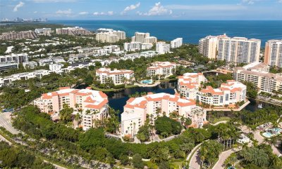 Alquiler de apartamento en Ocean Club Lake Villa Two 406
