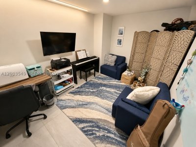 Comprar apartamento en Marina Palms Yacht Club 1610