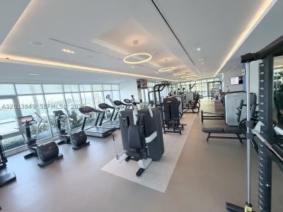 Comprar apartamento en Marina Palms Yacht Club 1610