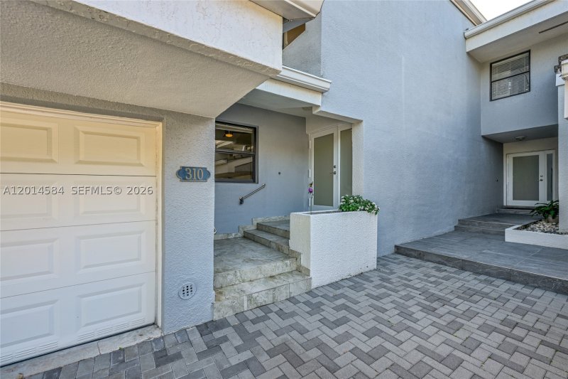 Alquiler de apartamento en Poinciana Island 802