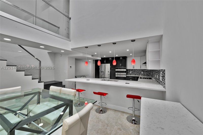 Alquiler de apartamento en Poinciana Island 802